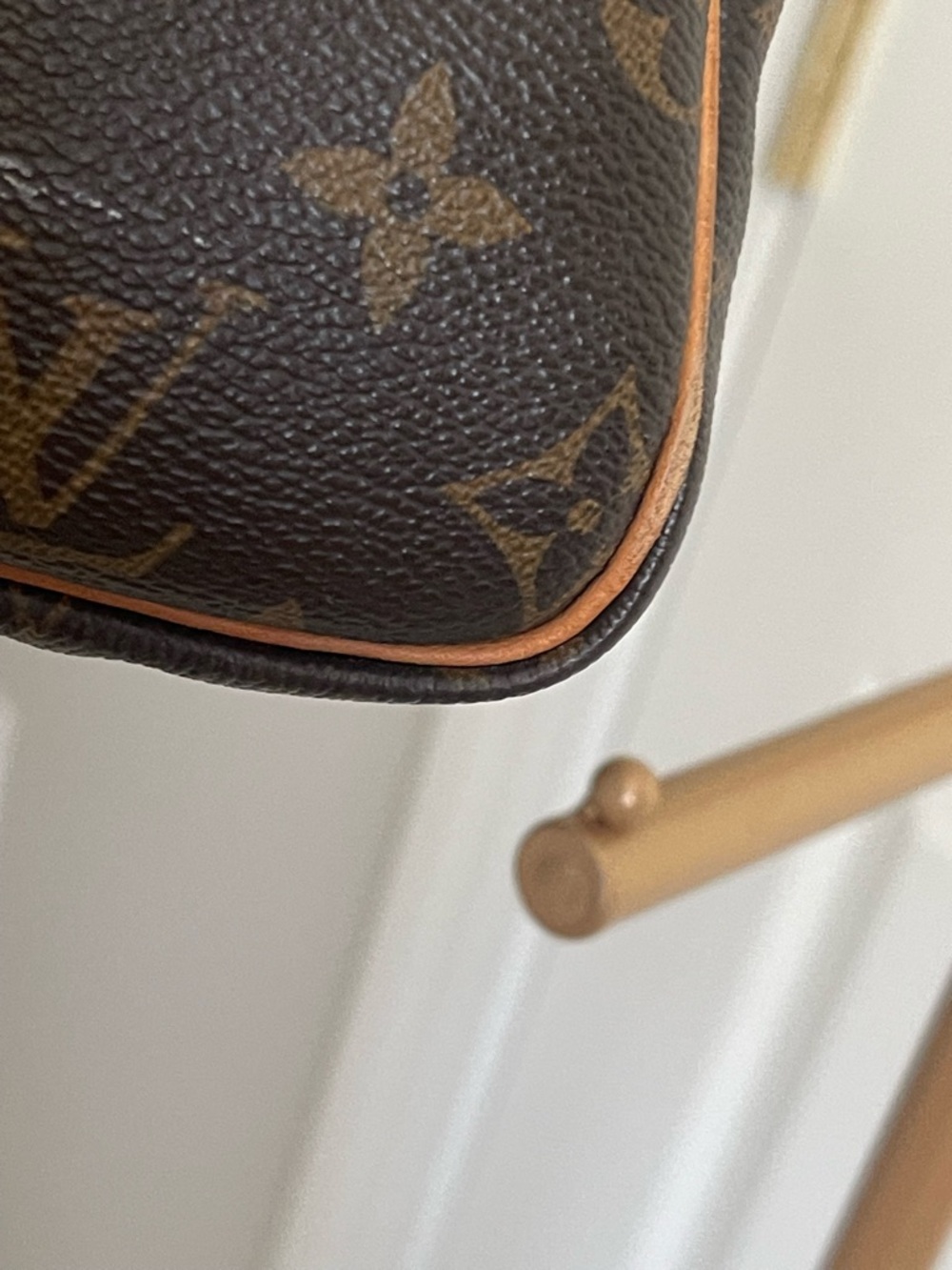 Louis Vuitton Monogram Speedy 30 Bandoulière Shoulder Bag - Picture 7 of 16